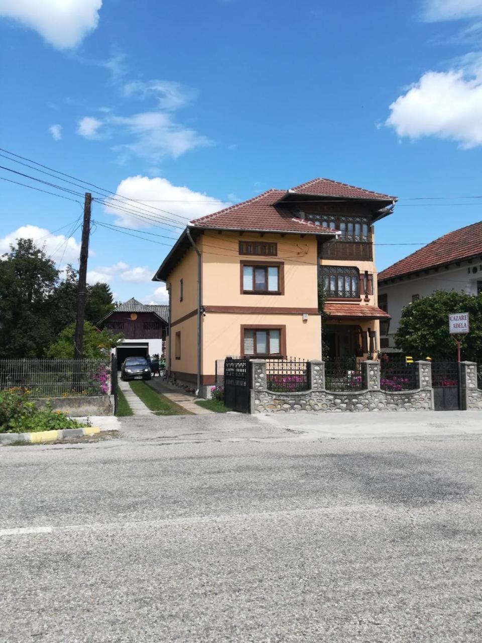 Cazare Adela - carbon neutral hotel in Horezu