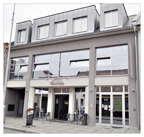 Hotel Monde — hotel in Uhersky Brod