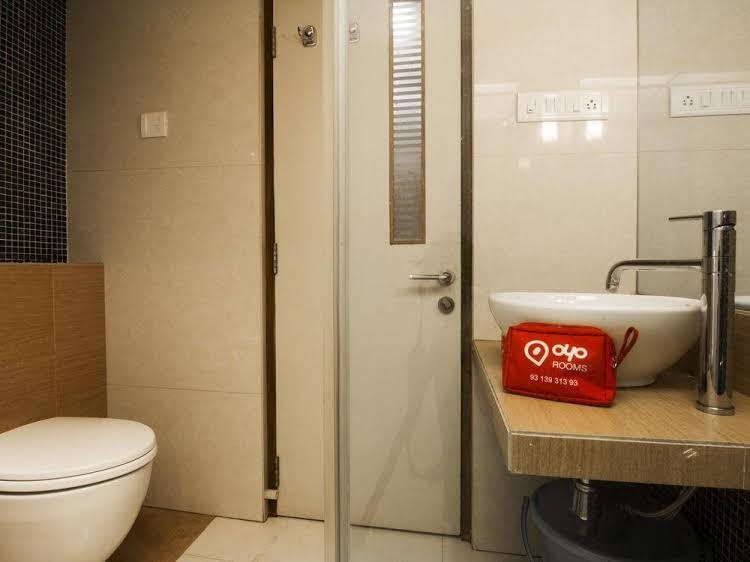 OYO Premium Passport Office Thane in Thane, India