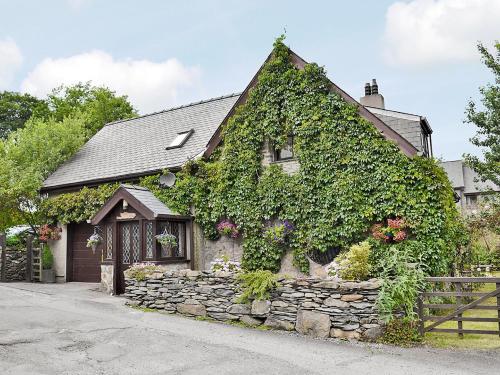 Ty Newydd — 4-Star Luxury Hotel in Caernarfon, United Kingdom