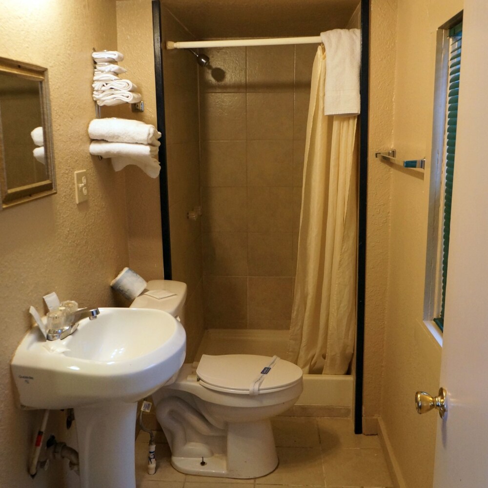 White Mountain Motel - photo 66