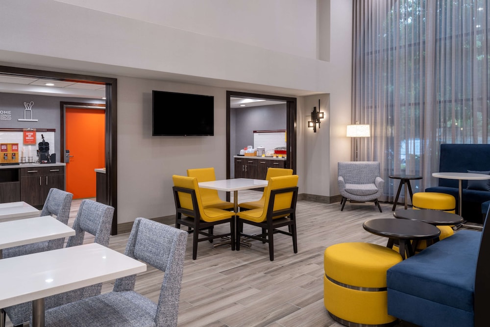 Hampton Inn & Suites Agoura Hills - photo 35