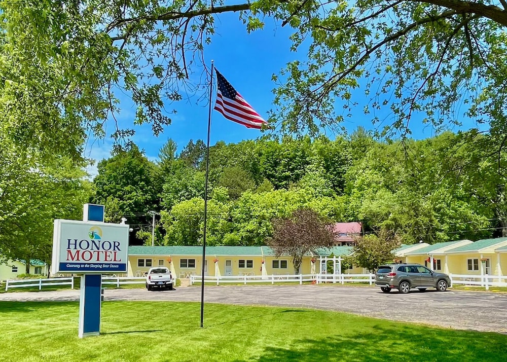Honor Motel in Traverse City, United States