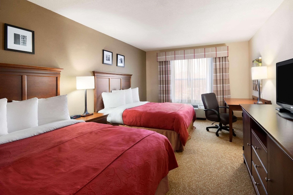 Baymont Inn & Suites by Wyndham Morrow Atlanta I 75 South - photo 7