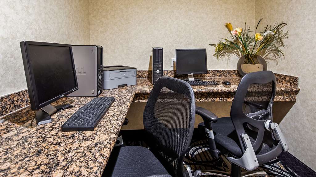 Best Western Plus Cutting Horse Inn & Suites - photo 16