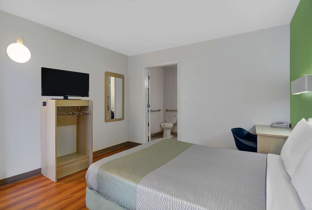 Motel 6 Kissimmee FL Orlando - photo 13