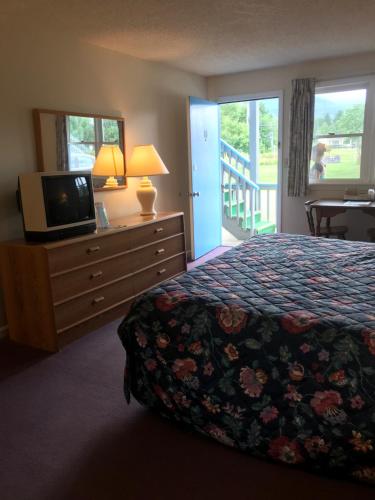 Four Seasons Motor Inn - photo 61