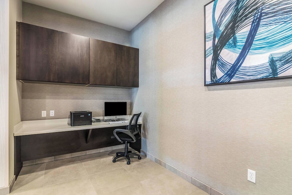 SpringHill Suites by Marriott Oklahoma City Downtown - photo 17