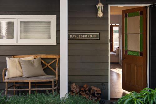 Petite Maison — 4-Star Luxury Hotel in Daylesford, Australia