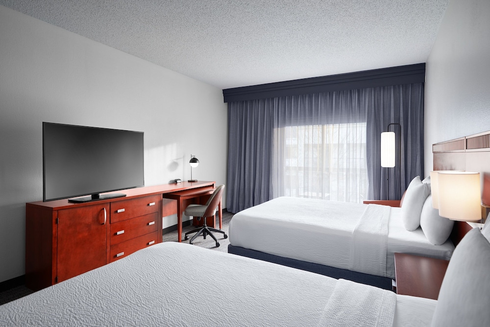 Courtyard by Marriott Kansas City Overland Park Metcalf - photo 14