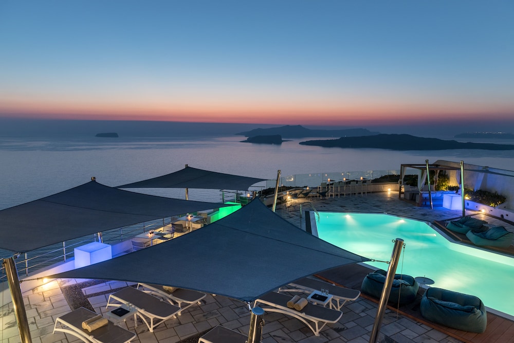 Caldera’s Dolphin Suites in Megalochori, Greece