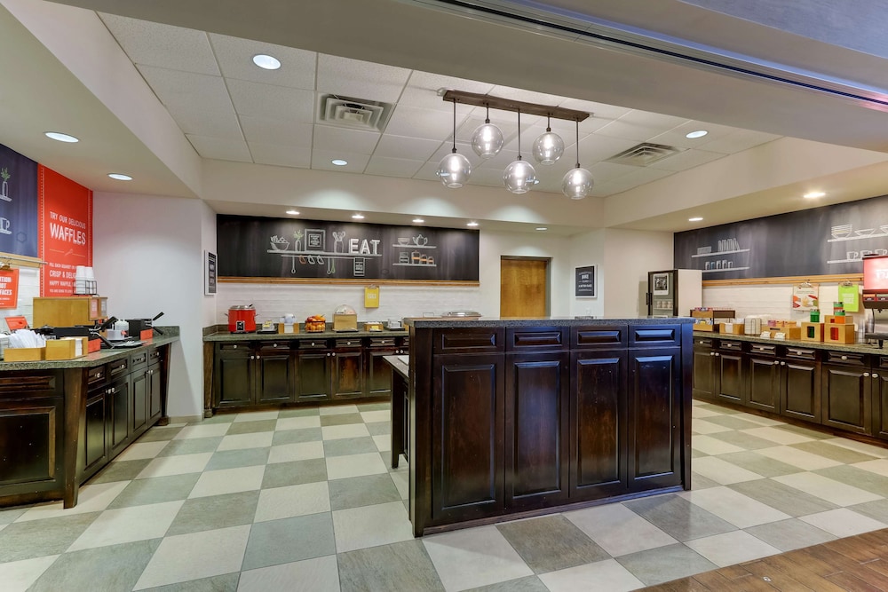 Hampton Inn & Suites Swansboro Near Camp Lejeune - photo 41