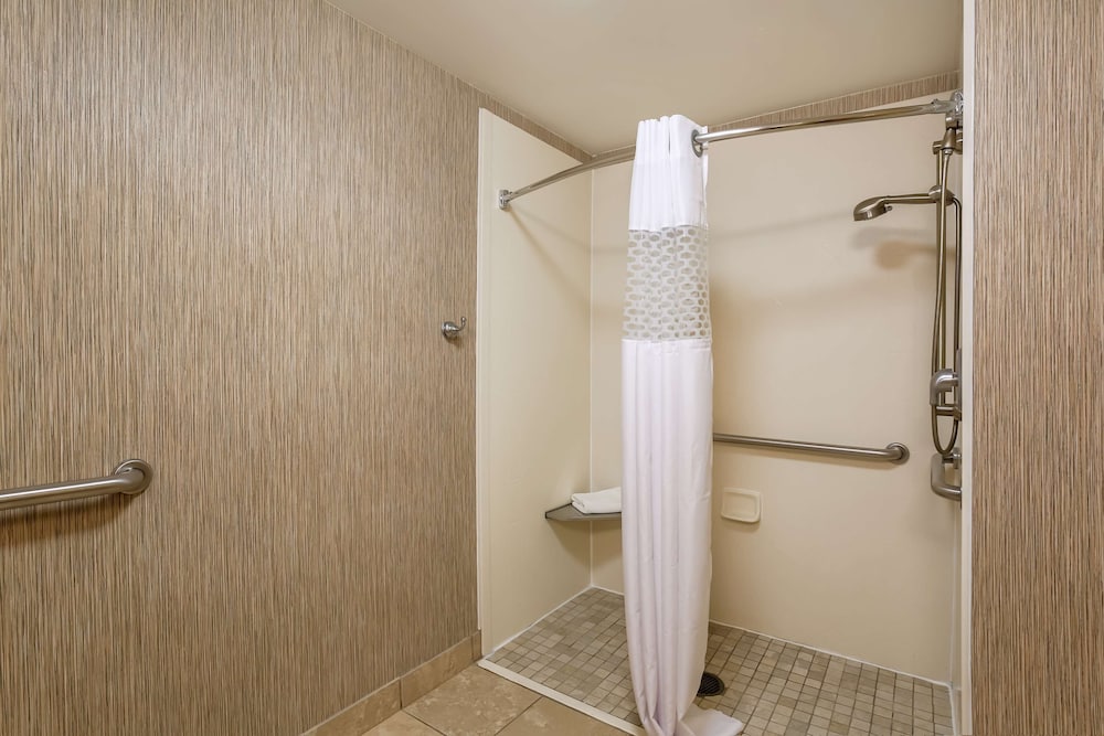 Hampton Inn Champaign Urbana - photo 54