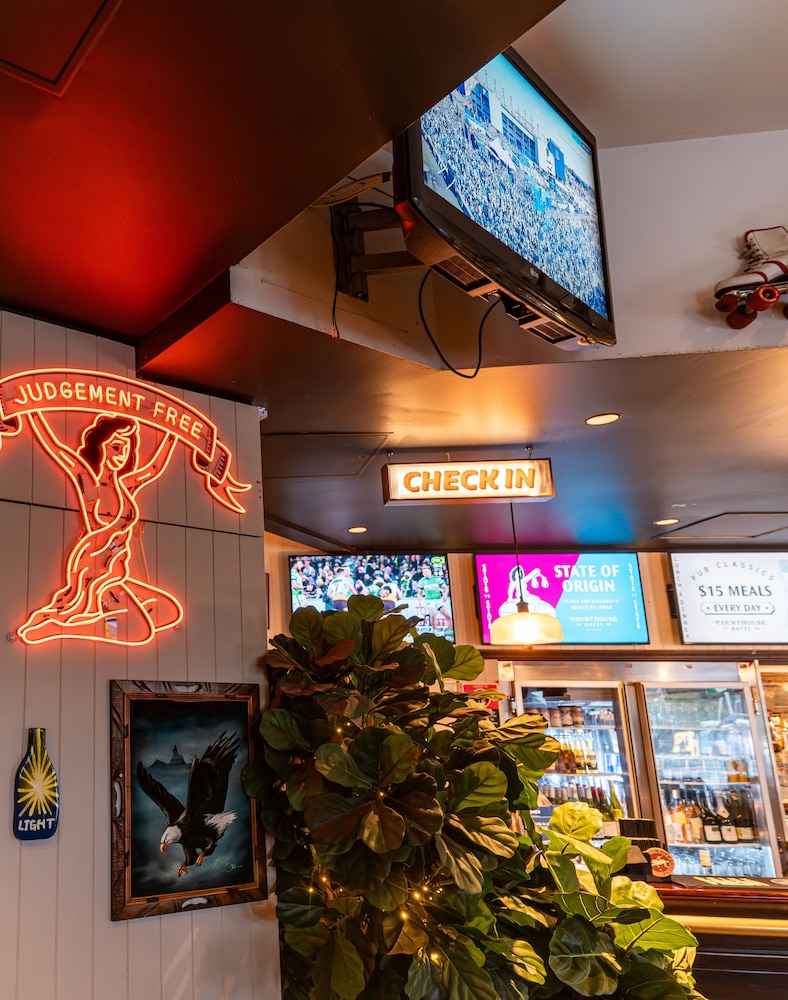 Courthouse Hotel in Darlinghurst, Australia