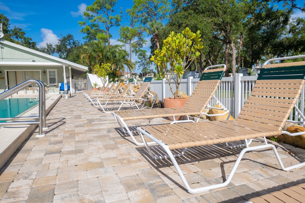 Naples RV Resort - photo 8