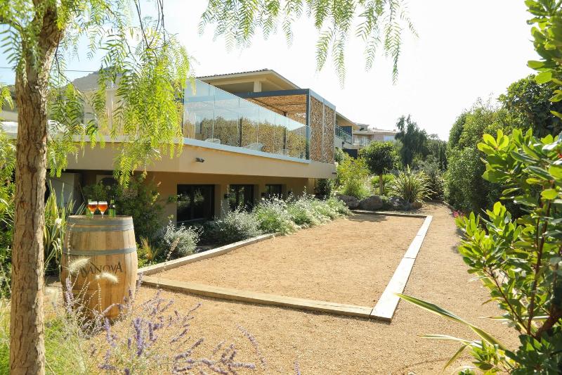 Ra Sidence Storia D Estate - carbon neutral hotel in Monticello