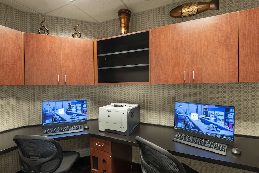 Hampton Inn & Suites Fort Myers Colonial Blvd - photo 43