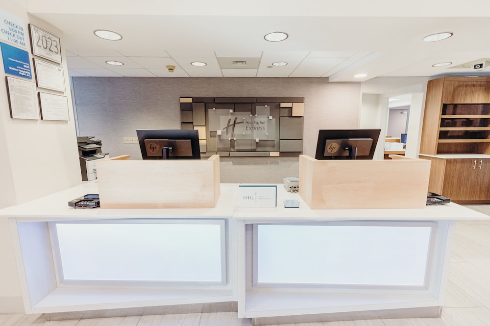 Holiday Inn Express Atlanta NE I 85 Clairmont by IHG - photo 2