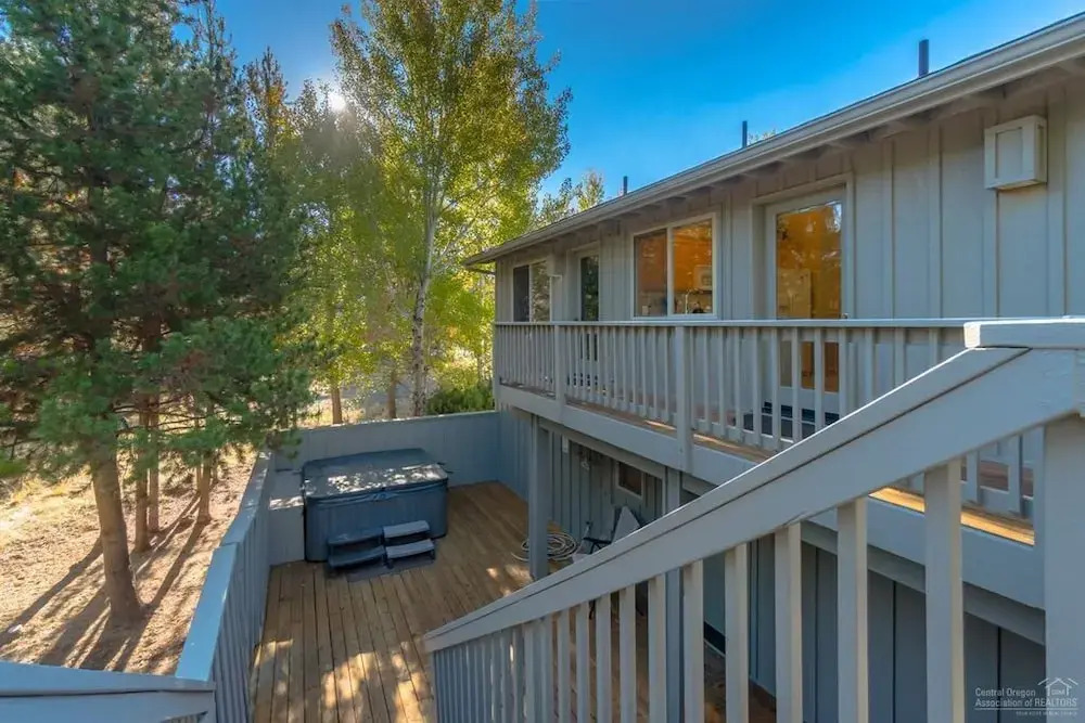 23 Quelah — 4-Star Luxury Hotel in Sunriver, United States