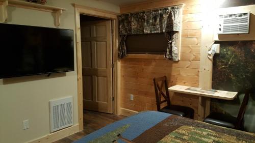 Bear Cove Inn - photo 21