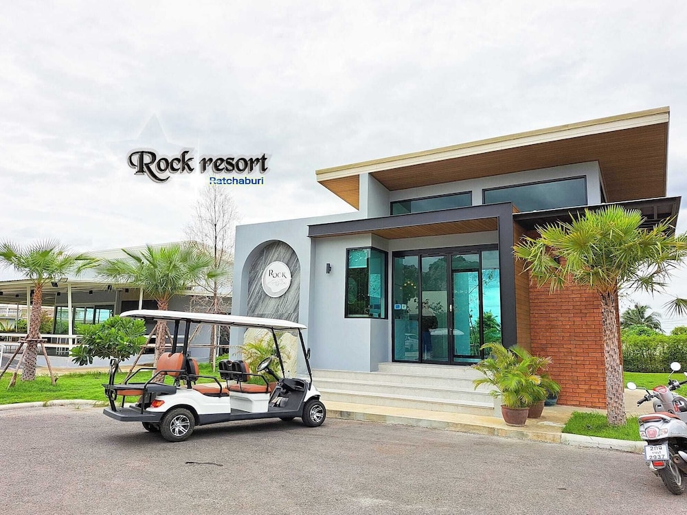 Rock Resort Ratchaburi - carbon neutral hotel in Ratchaburi