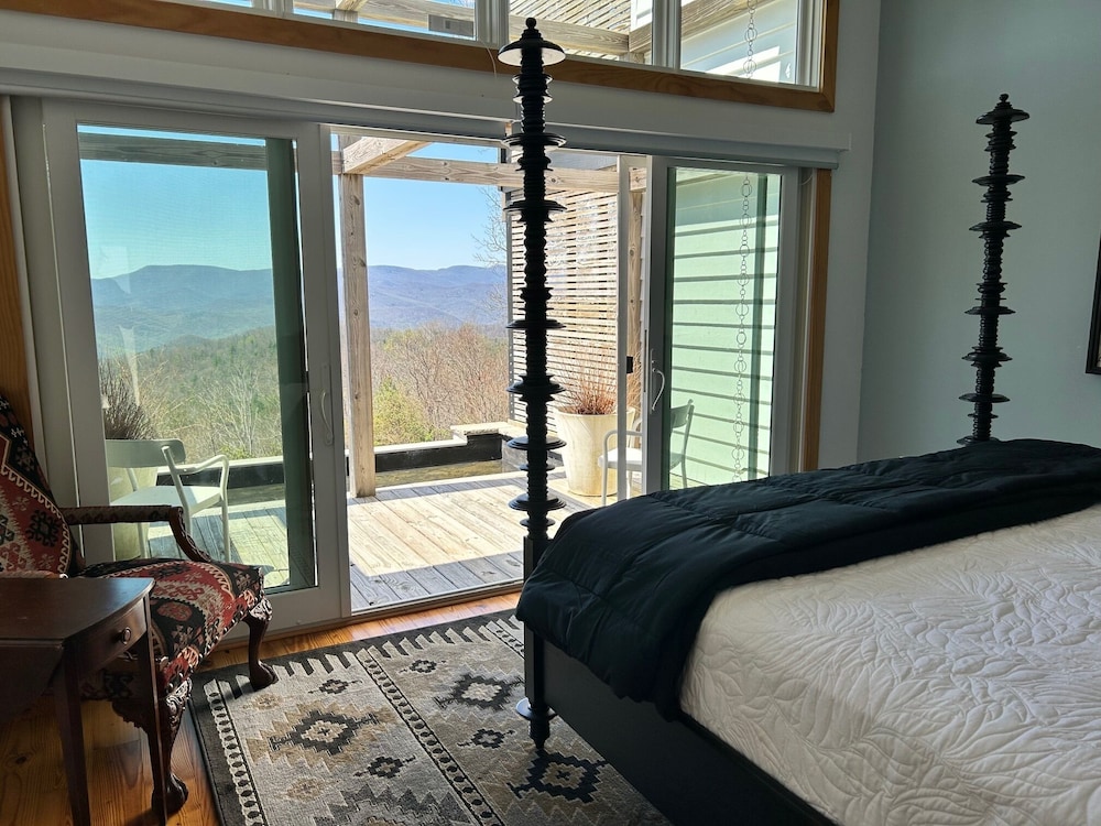 Fire Mountain Inn Cabins & Treehouses - photo 14