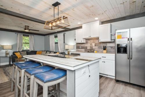 Mountains to Sea by Oak Island Accommodations - photo 47