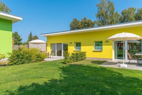 Bungis 28 Ferienhäuser Am Grimnitzsee G1 — hotel in Joachimsthal