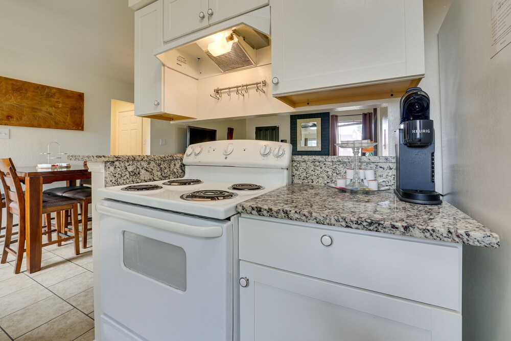 San Antonio Townhome 3 Mi to Lackland AFB - photo 5