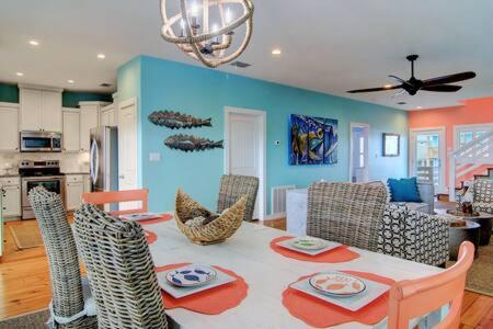 Salty Pelican at Paradise Pointe — 4-Star Luxury Hotel in Port Aransas, United States