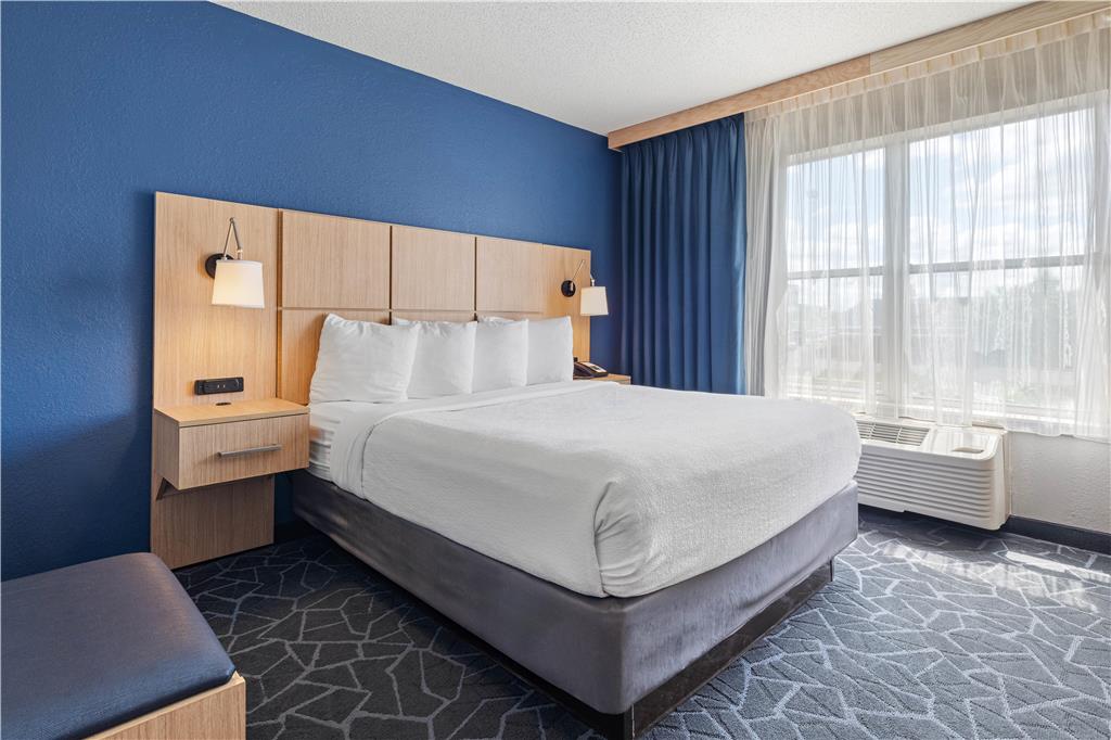 Best Western Eau Claire South - photo 5