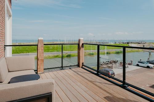 Residence Oude Haven Colijnsplaat appartementen met verdieping — 4-Star Luxury Hotel in Colijnsplaat, Netherlands
