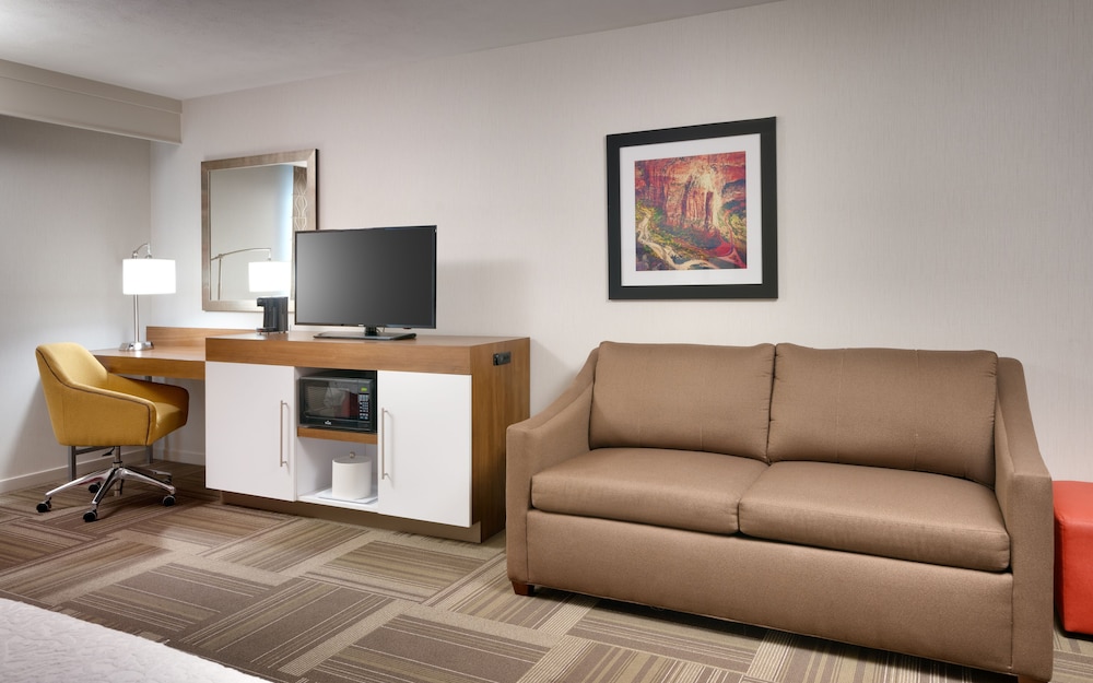 Hampton Inn Lehi Thanksgiving Point - photo 17