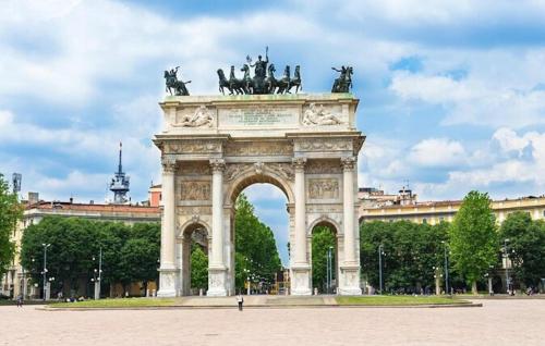 Lovely 2 room penthouse at Arco della Pace — 4-Star Luxury Hotel in Milan, Italy