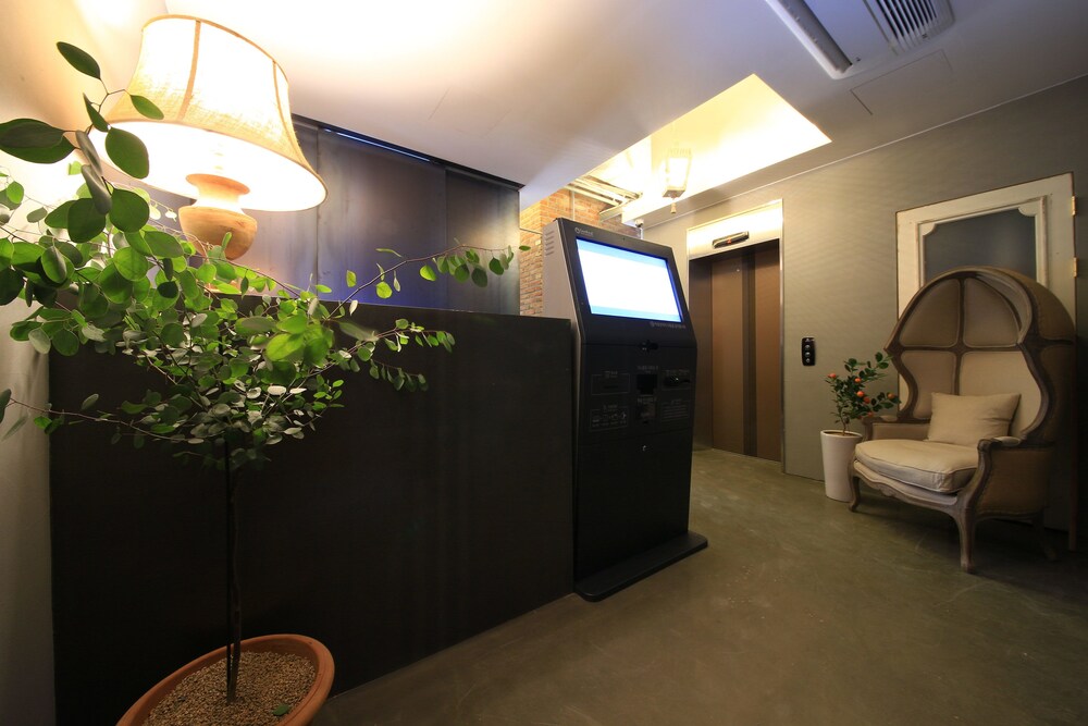 Kayla in Uijeongbu-Si, South Korea