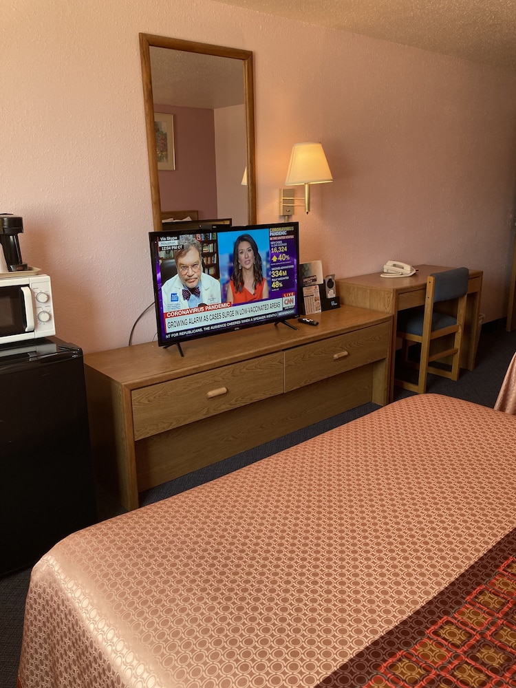 Executive Inn — Mcpherson — photo 4