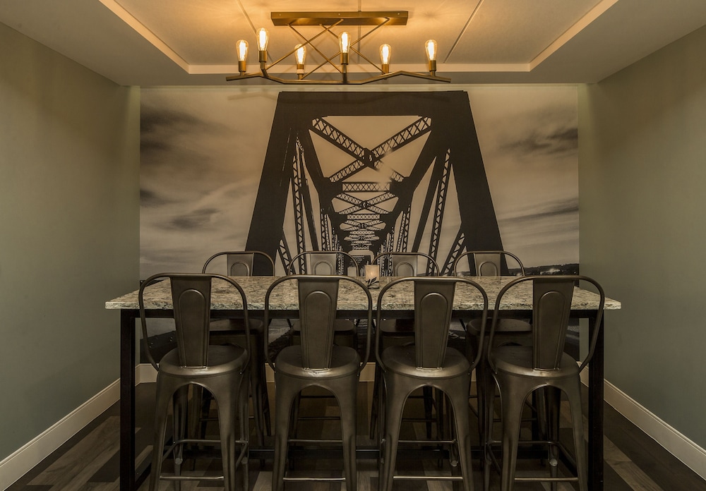 Crowne Plaza Suites Pittsburgh South by IHG - photo 32