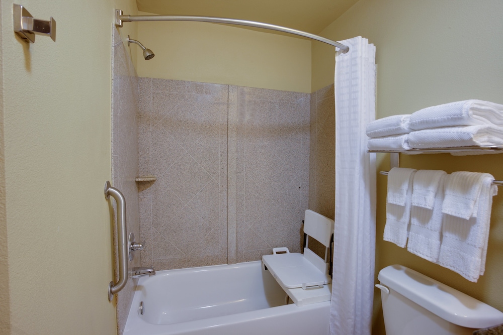Candlewood Suites Richmond Airport by IHG - photo 12