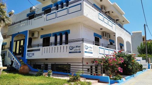 New Wave - carbon neutral hotel in Palaiochora
