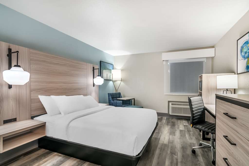Best Western Park City Wichita North - photo 18