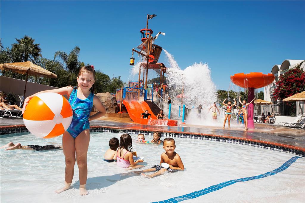 Howard Johnson by Wyndham Anaheim Hotel and Water Playground in Anaheim, United States