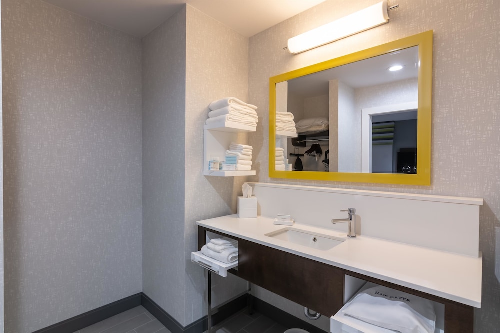 Hampton Inn & Suites Dallas East - photo 28