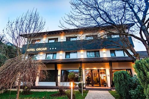 Hotel Oscar — hotel in Urlati