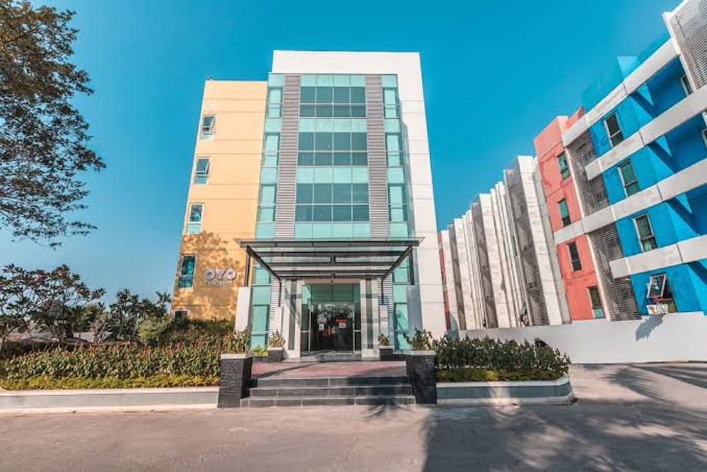 OYO 93833 Habitat Stay in Curug, Indonesia