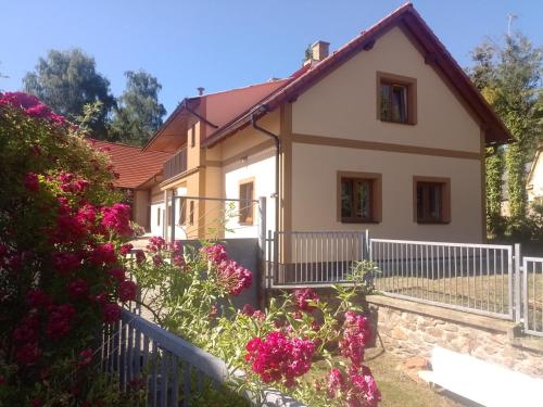 Apartmány Dunice 2 celý dům - carbon neutral hotel in Unknown City