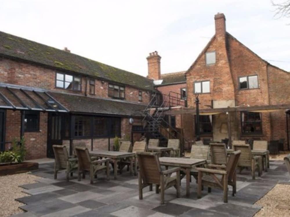 The Crown & Horns in Newbury, United Kingdom