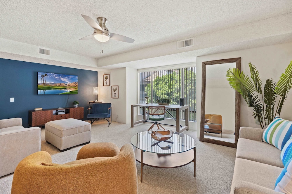 Sunset Palmar Great for Remote Work — 4-Star Luxury Hotel in Palm Springs, United States