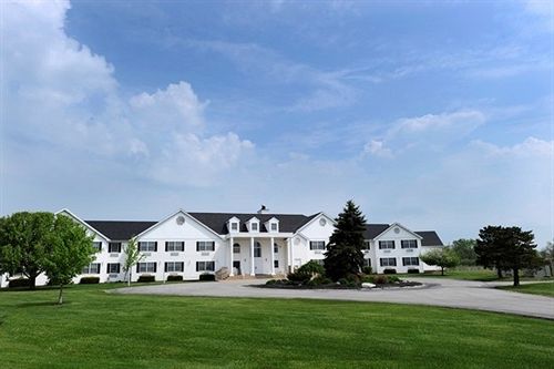 Erie Islands Resort & Marina in Port Clinton, United States