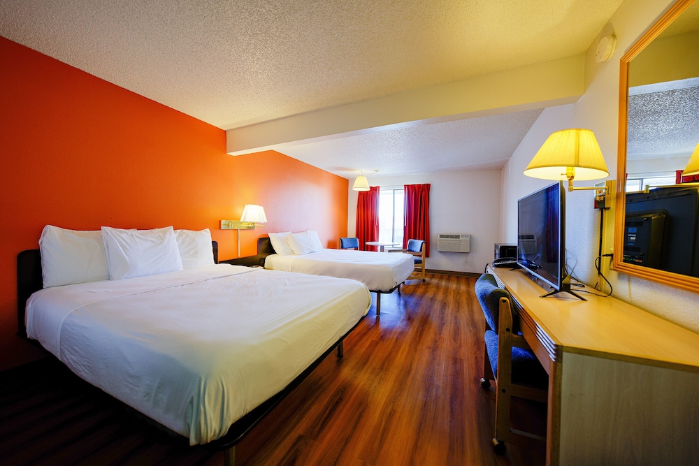 Hermiston Inn & Suites - photo 12