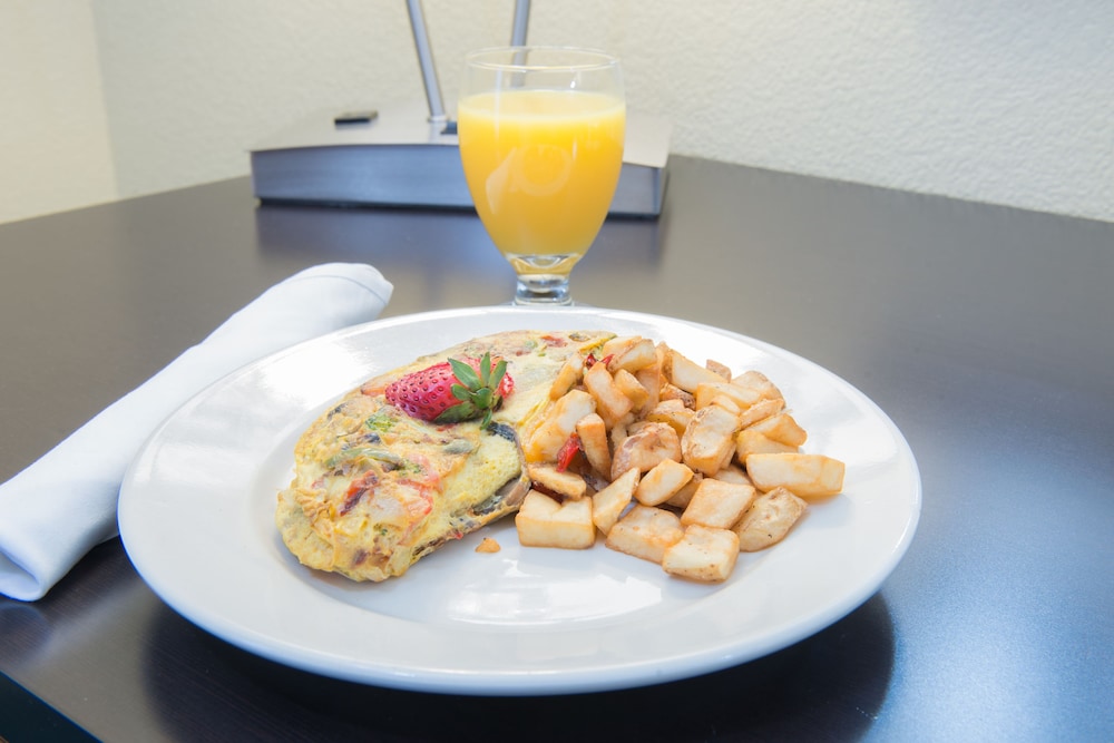 Holiday Inn Bismarck by IHG - photo 60